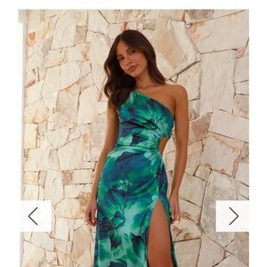 Elegant Green Floral One-Shoulder Dress